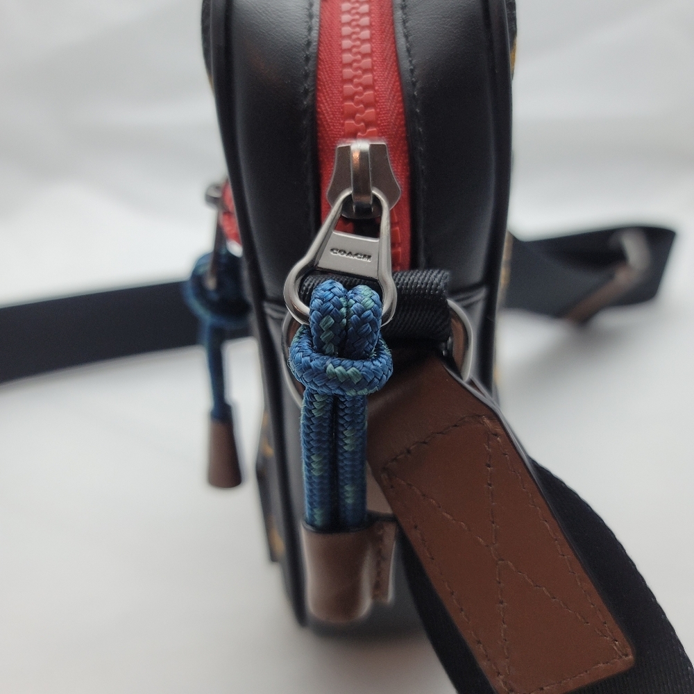 *FINAL PRICE**Rare* Coach Terrain Crossbody With Wavy Animal Print - Picture 3 of 11